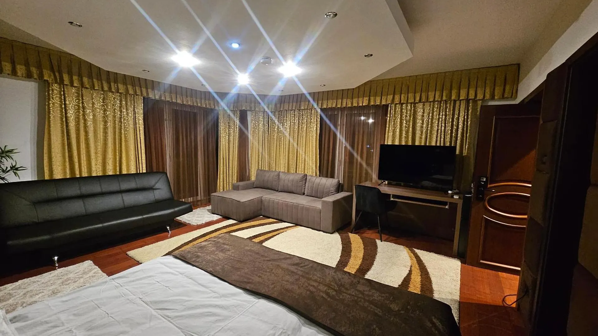 Simple Villa Rooms National Arena Self Check In Bucharest Apartment